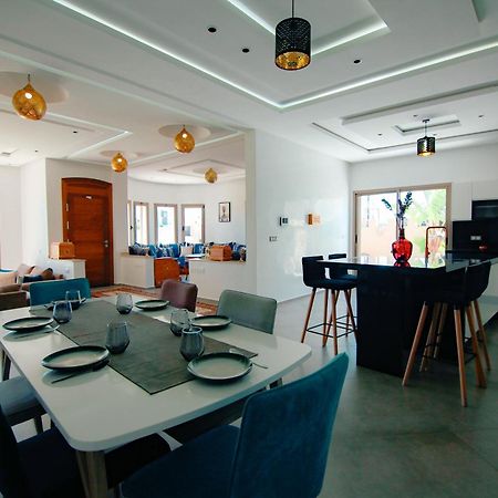 Villa Moderne A 5 Min De La Plage Avec Jardin Et 3 Salons Suvayr Dış mekan fotoğraf